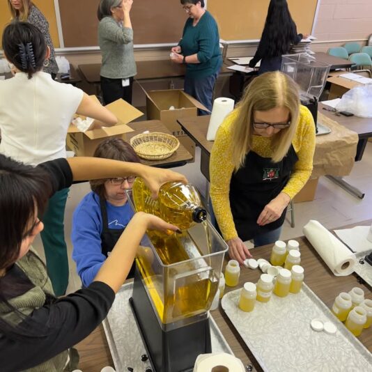 fb-355703527834405_1117948427042628