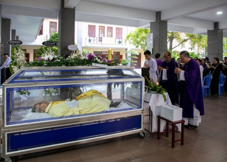 fb-422222558355253_1093148806188918