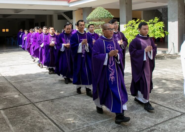 fb-422222558355253_1093145766189222