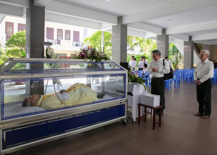 fb-422222558355253_1093145766189222