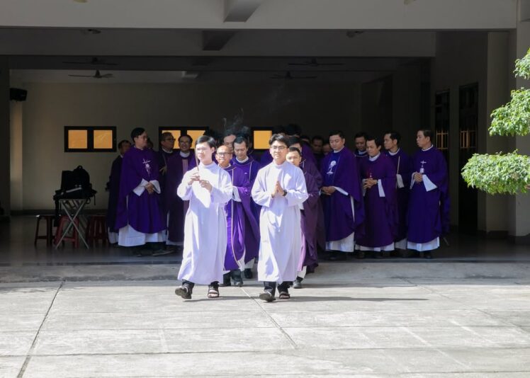 fb-422222558355253_1093145766189222