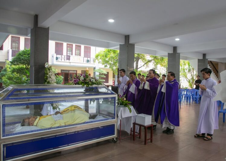 fb-422222558355253_1093138072856658