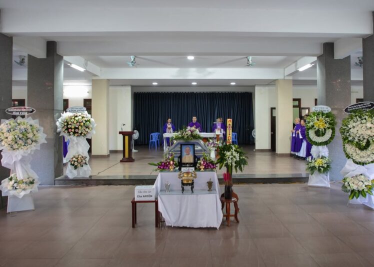 fb-422222558355253_1093138072856658