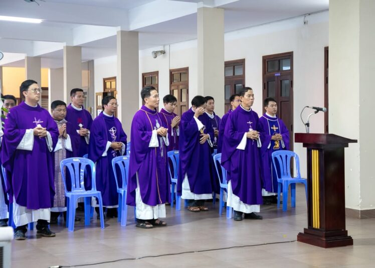 fb-422222558355253_1093138072856658