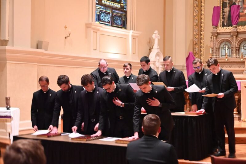 fb-355703527834405_1119566803547457