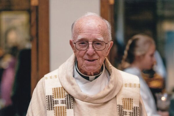 fb-127530903940386_1123437139814903