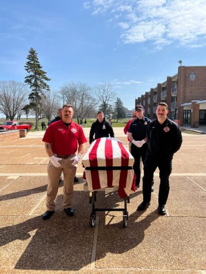 fb-355703527834405_1120544613449676