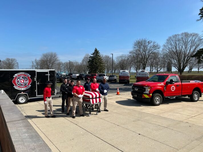 fb-355703527834405_1120544613449676