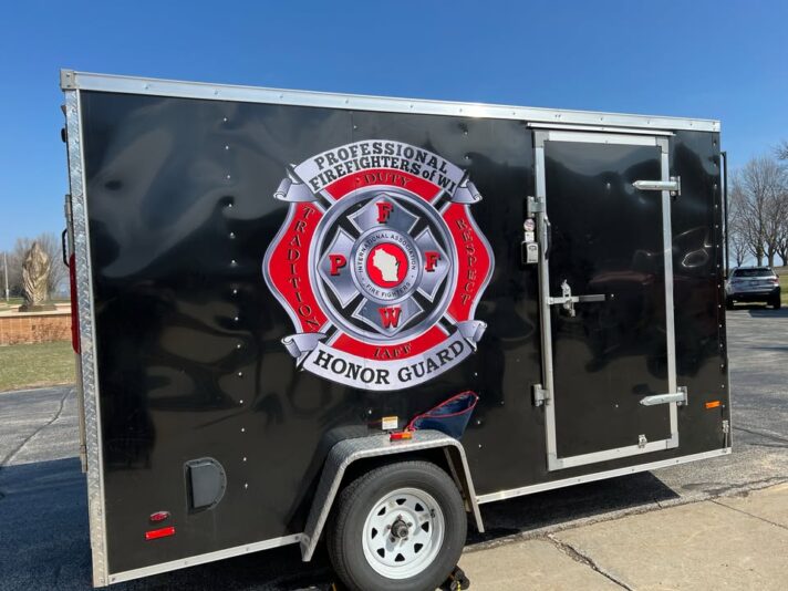 fb-355703527834405_1120544613449676