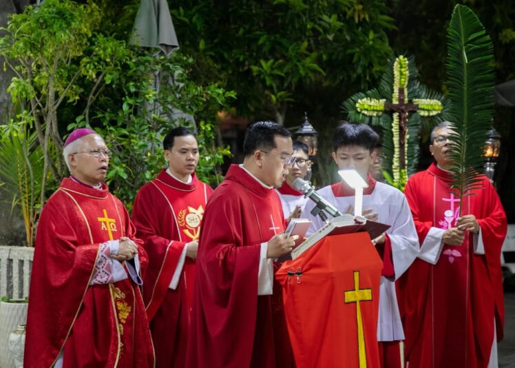 fb-422222558355253_1096194515884347