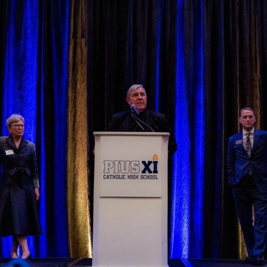 fb-355703527834405_1122873209883483