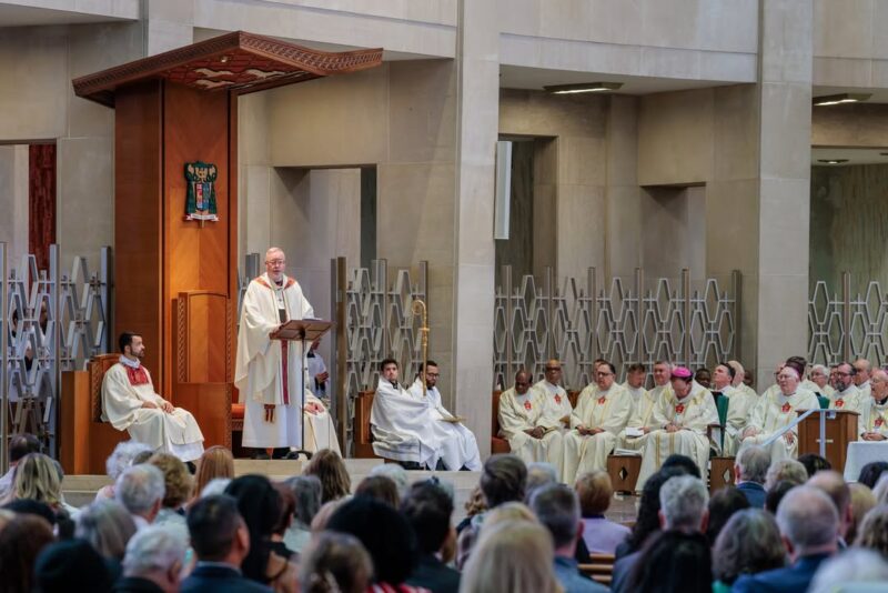 fb-424801330909662_1098025405684469