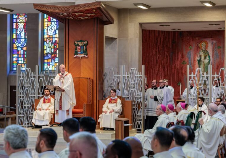 fb-424801330909662_1098025405684469