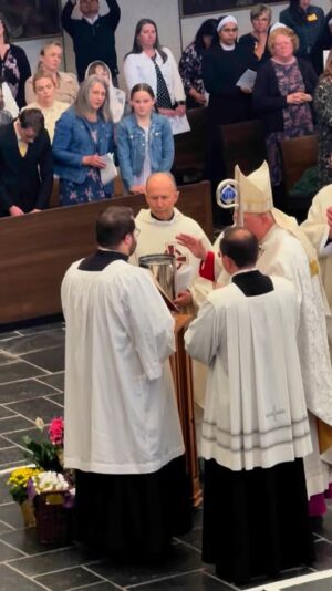 fb-149608895080801_1138440821656303