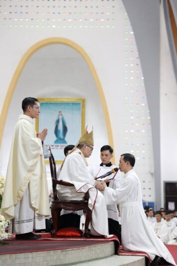 fb-356526171666570_961334939322367