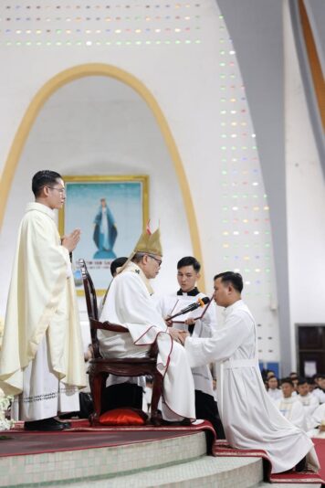 fb-356526171666570_961334939322367