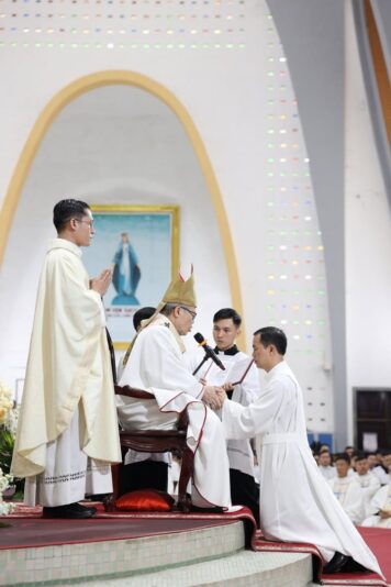 fb-356526171666570_961334939322367