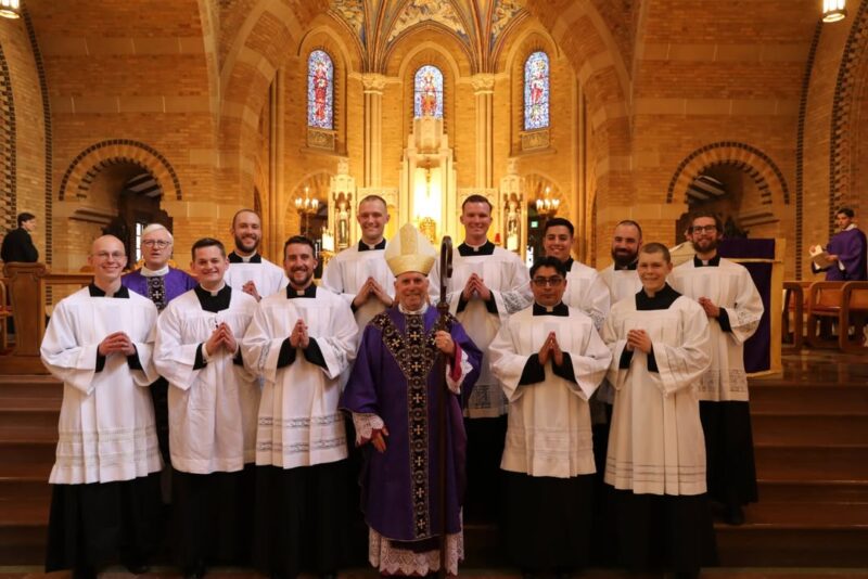 fb-272481673538_1099132288909825