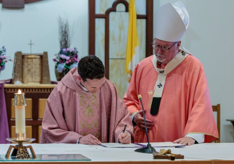 fb-424801330909662_1083754237111586