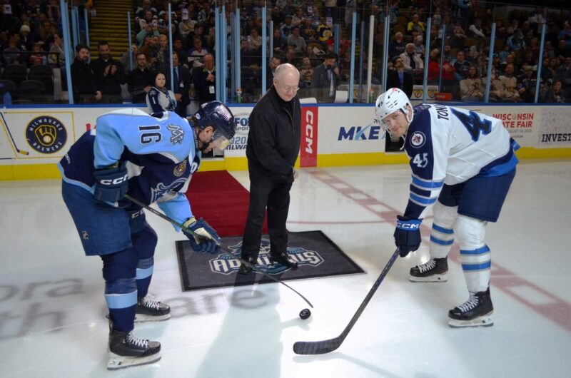 fb-355703527834405_1106776464826491