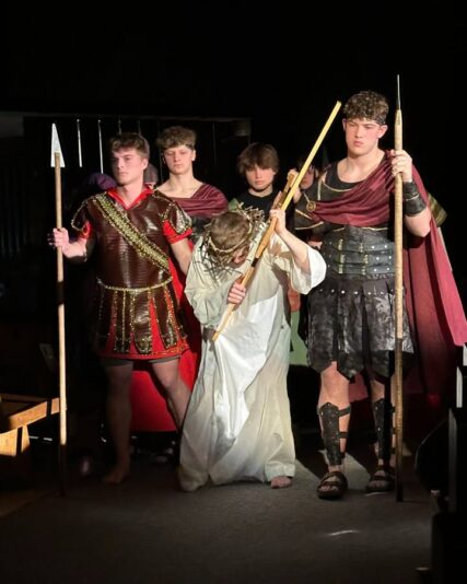 fb-355703527834405_1106700398167431