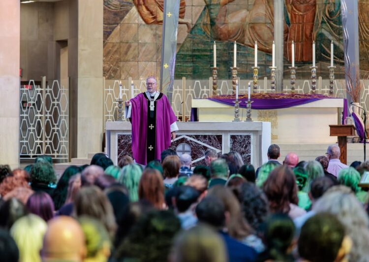 fb-424801330909662_1086097076877302