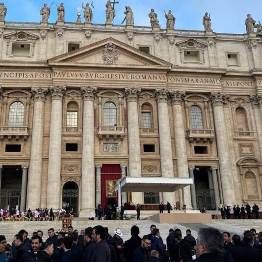 fb-355703527834405_1132603942243743