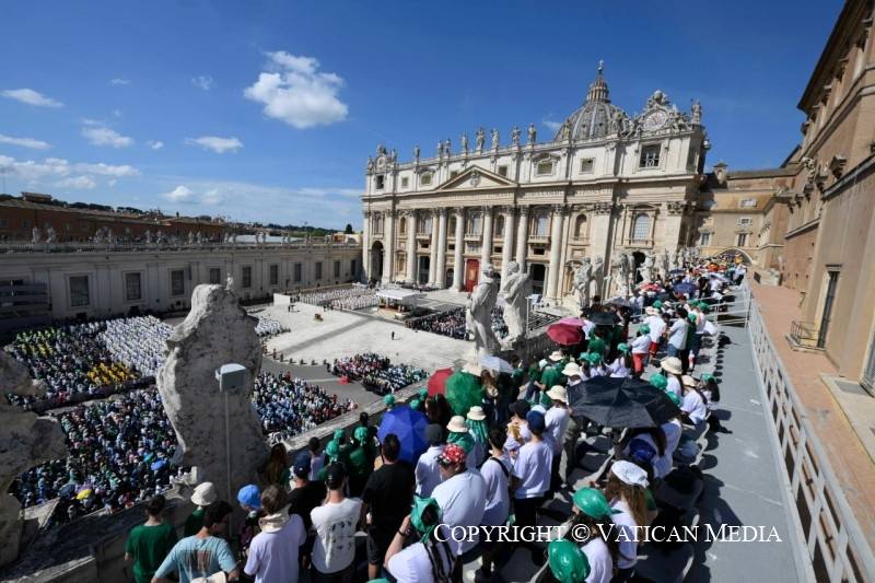 fb-356526171666570_988300366625824