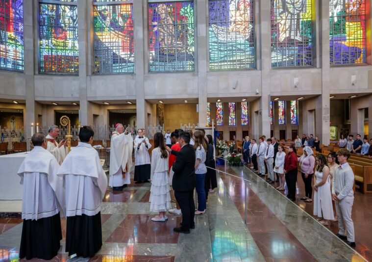 fb-424801330909662_1107779154709094