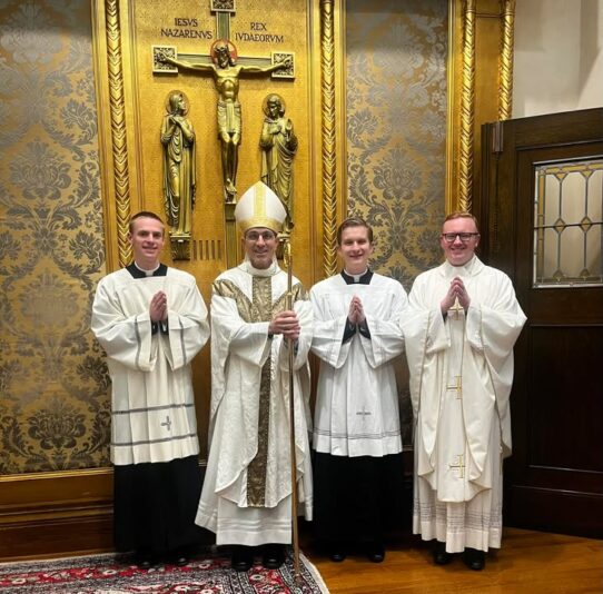 fb-116343758405910_1101339652023608