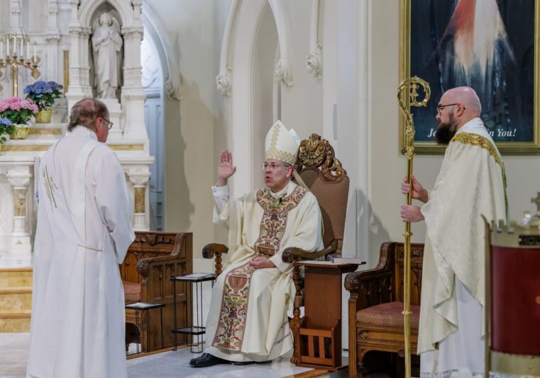 fb-424801330909662_1112596524227357