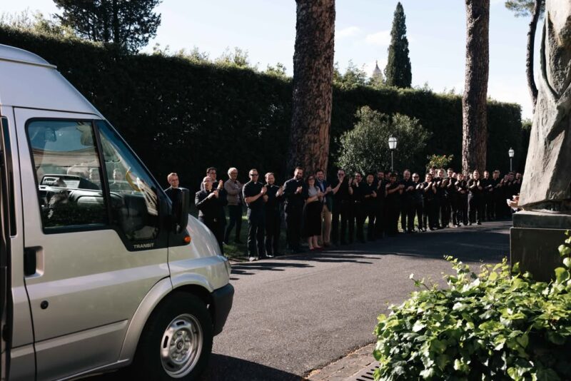 fb-127530903940386_1144376617720955