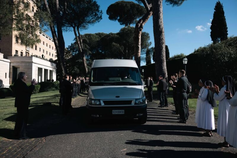 fb-127530903940386_1144376617720955