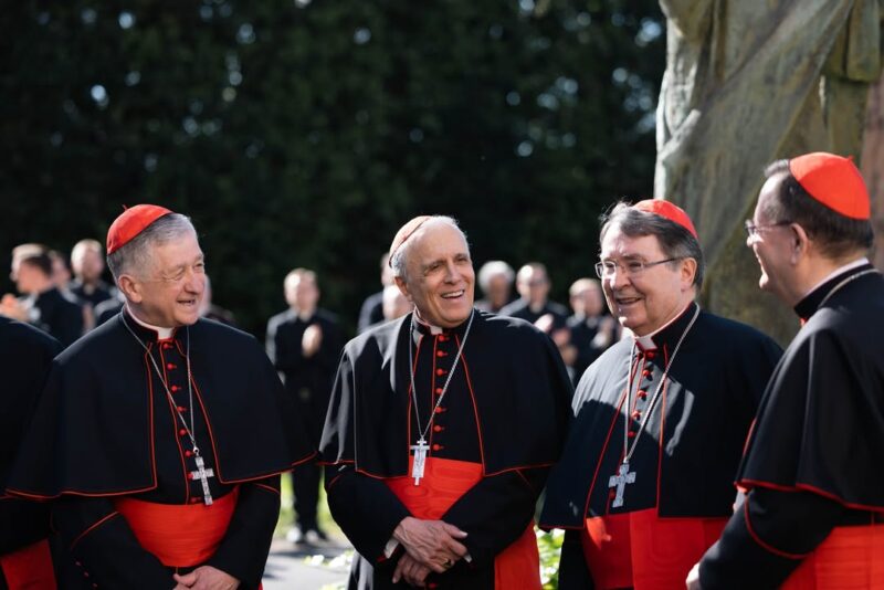 fb-127530903940386_1144376617720955