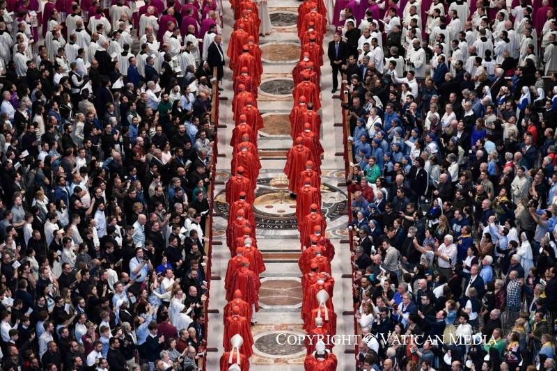 fb-356526171666570_995176565938204