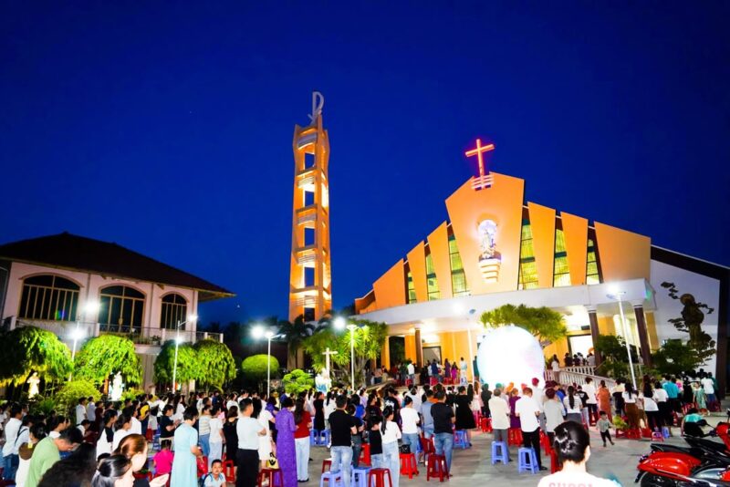 fb-422222558355253_1100506422119823