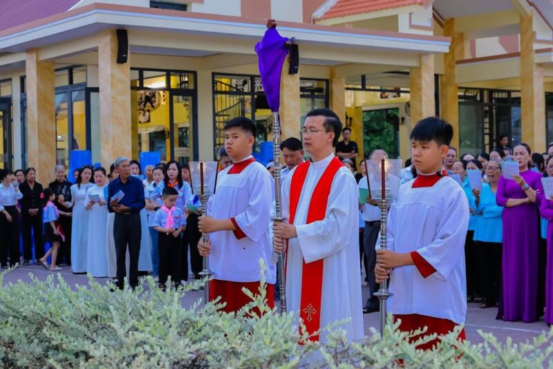 fb-422222558355253_1100094962160969