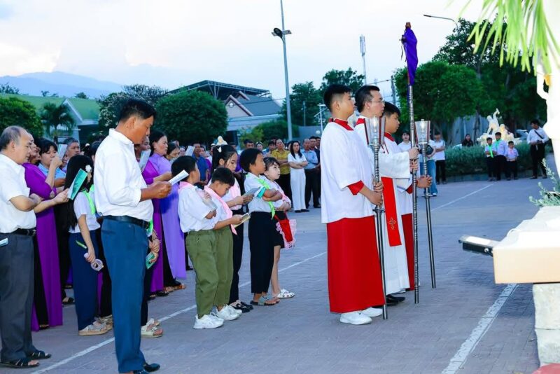 fb-422222558355253_1100094962160969