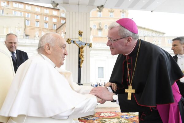 fb-272481673538_1123405839815803