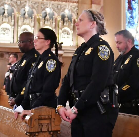 fb-355703527834405_1129389972565140