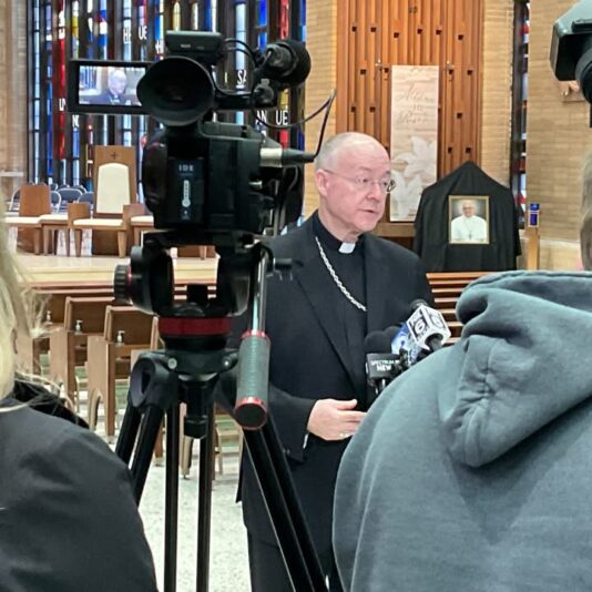 fb-355703527834405_1129266459244158