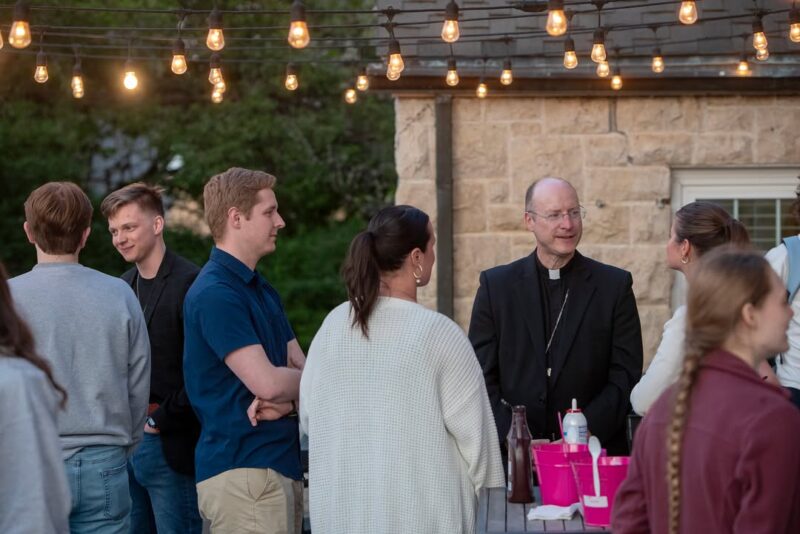 fb-149608895080801_1144019611098424