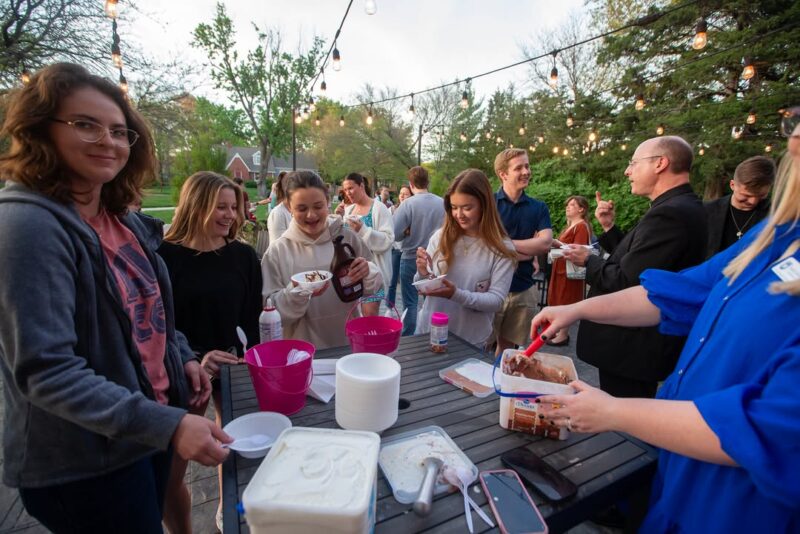 fb-149608895080801_1144019611098424