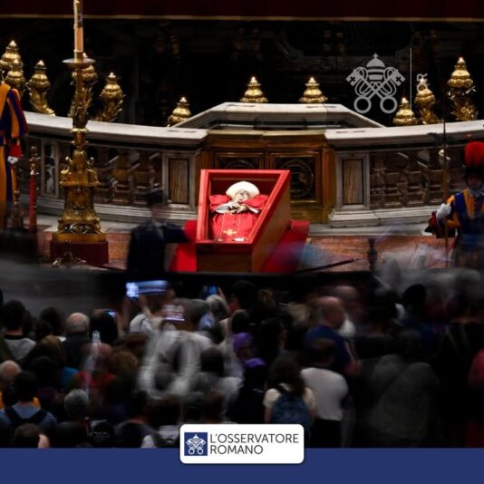 fb-356526171666570_985853163537211