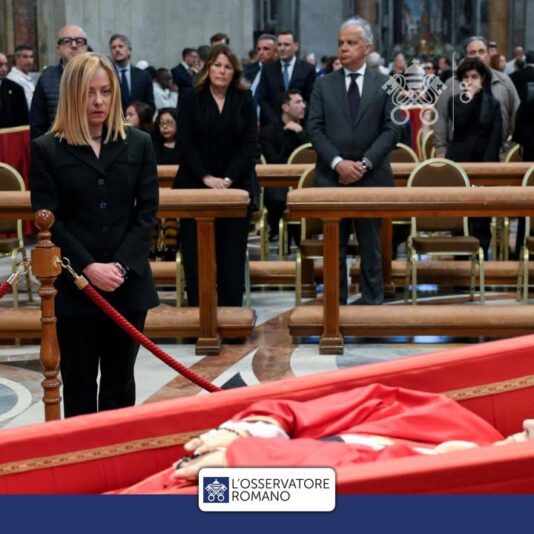 fb-356526171666570_985853163537211