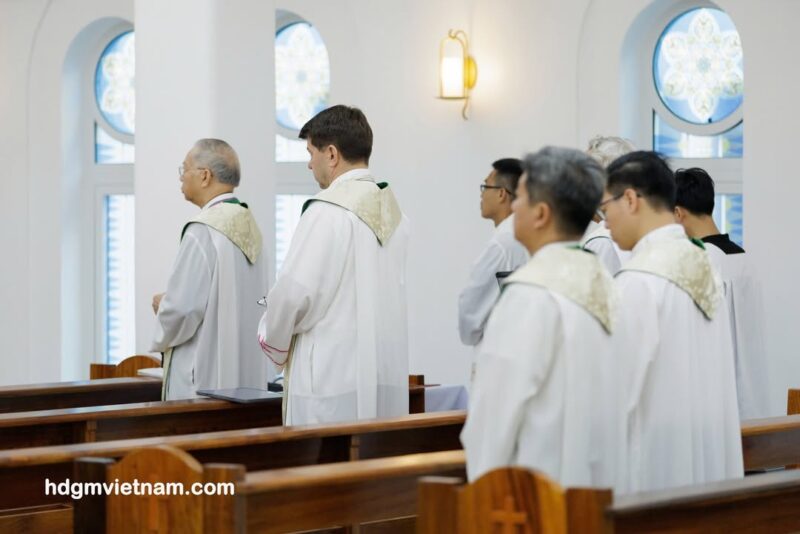 fb-356526171666570_985560006899860