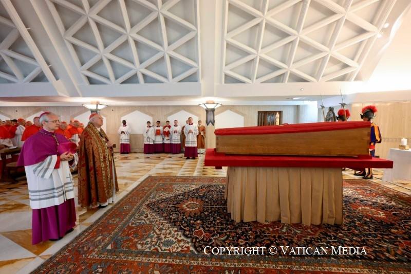 fb-356526171666570_985361326919728