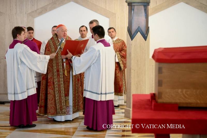 fb-356526171666570_985361326919728