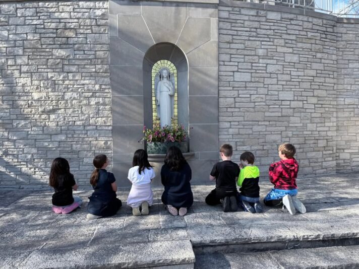 fb-355703527834405_1131194459051358