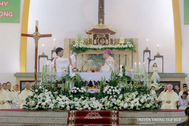 fb-356526171666570_987951466660714